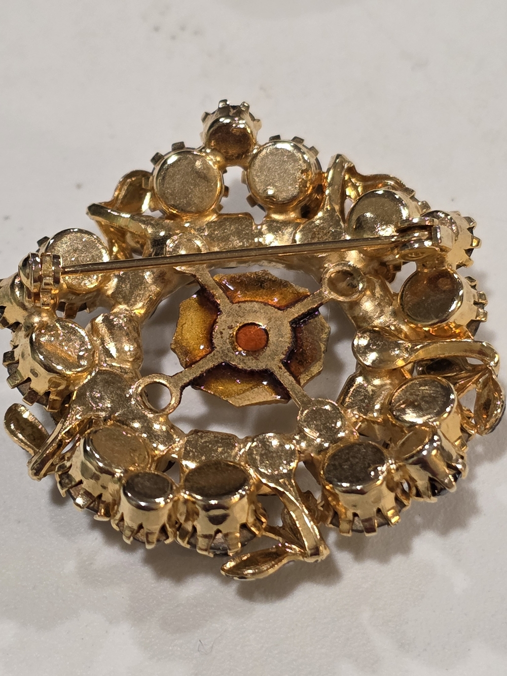 Vintage American Legion Auxillary Gold-Tone Brooch w/ Black Enamel & Rhinestones - Picture 5 of 6